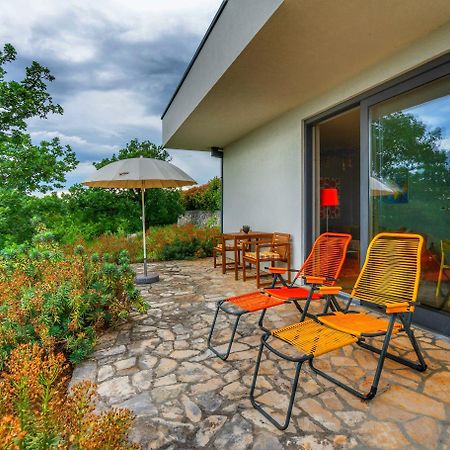 Villa Orange, Small House In A Pine Forest กอสเตรนา ภายนอก รูปภาพ